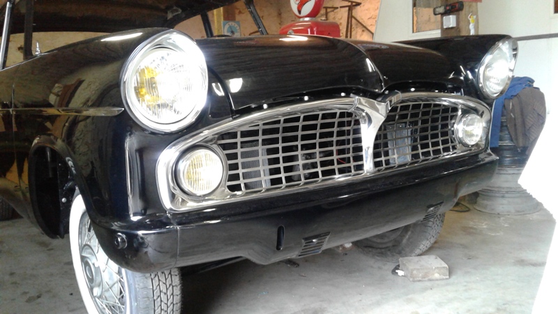 calandre en place ça commence a ressembler a quelques chose.