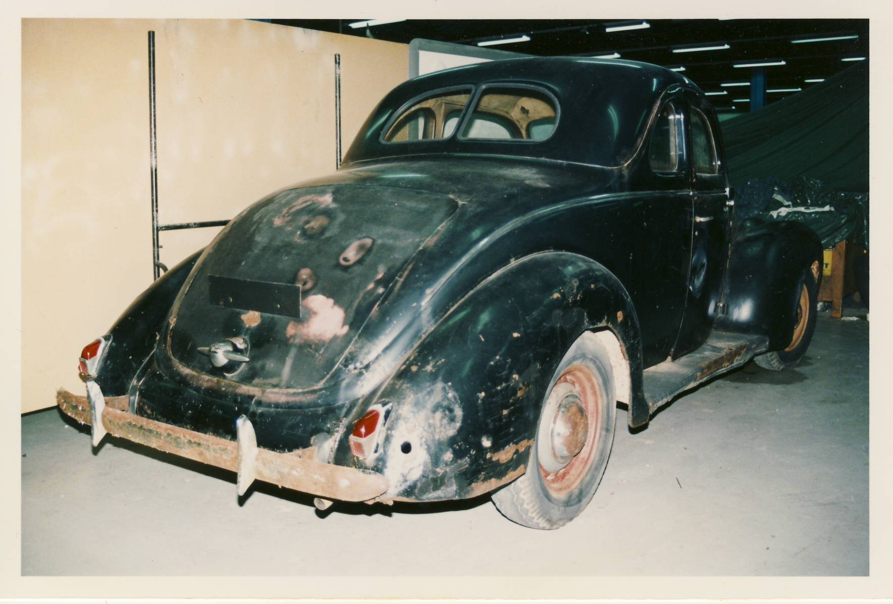 Matford 81 A ar.jpg