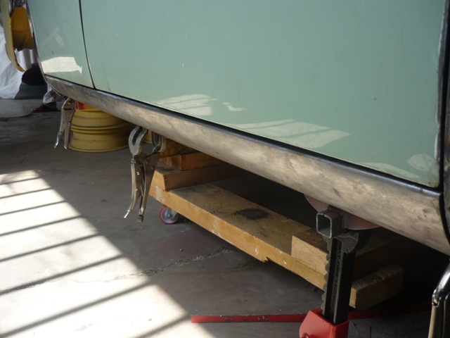 montage a blanc portes et ails pour ajustage du bas de caisse