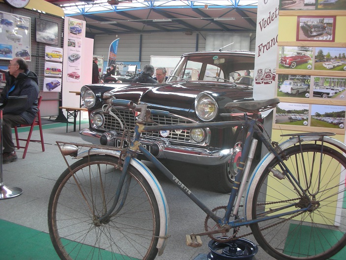 Notre mascotte de l'année : Le vélo VEDETTE